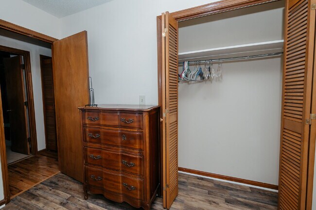 Building Photo - Fully Furnished Charleston Rental Near Folly Beach – Utilities Included | $3,100/Month