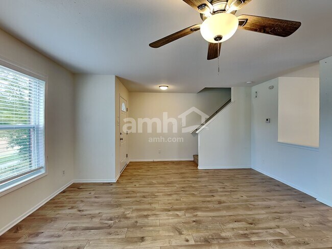 Building Photo - 10103 Cumberland Pointe Blvd