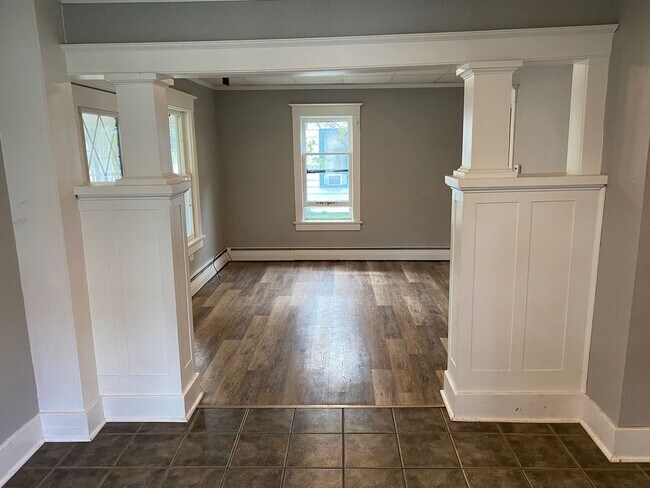 Building Photo - 3 Bed 1 Bath Single Family Home in Rhinelander