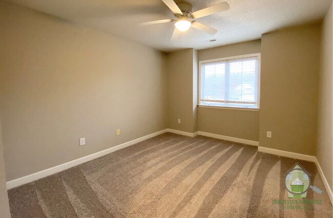 Building Photo - 9 Jude Ct