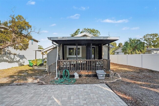 Building Photo - 6305 S MacDill Ave