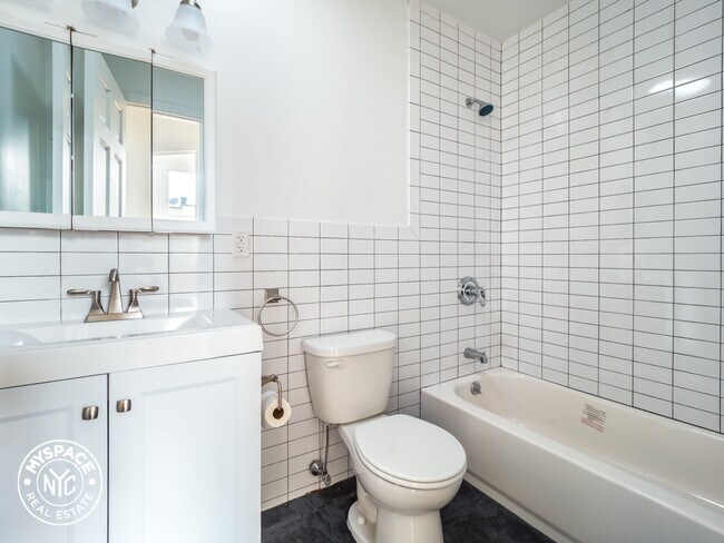 Building Photo - 287 Wyckoff Ave