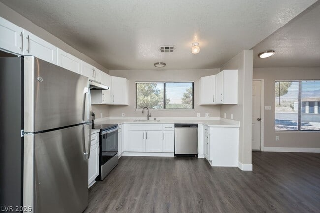 Building Photo - 2120 McMurray Dr