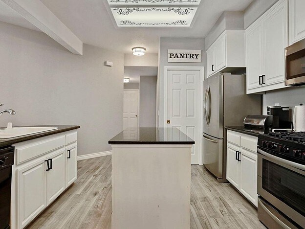 Building Photo - 1601 Barkley Ln