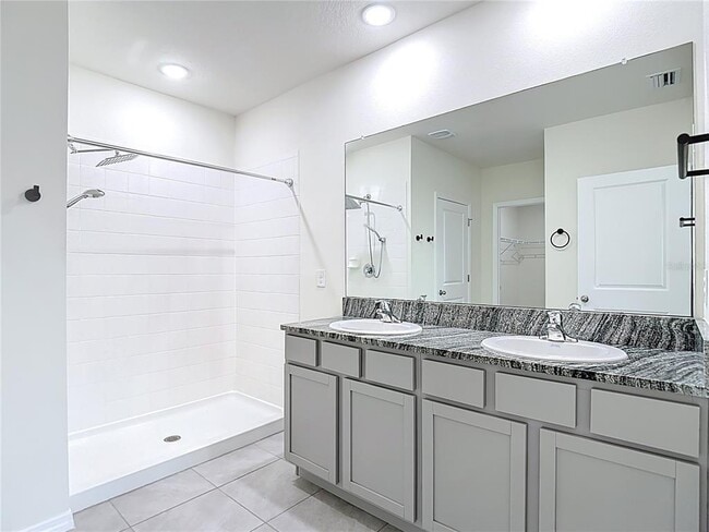 Building Photo - 2682 Common Fig Run