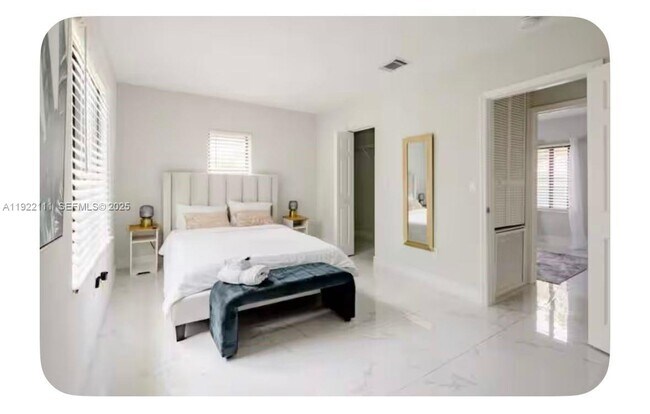 Building Photo - 1301 NW 99th St