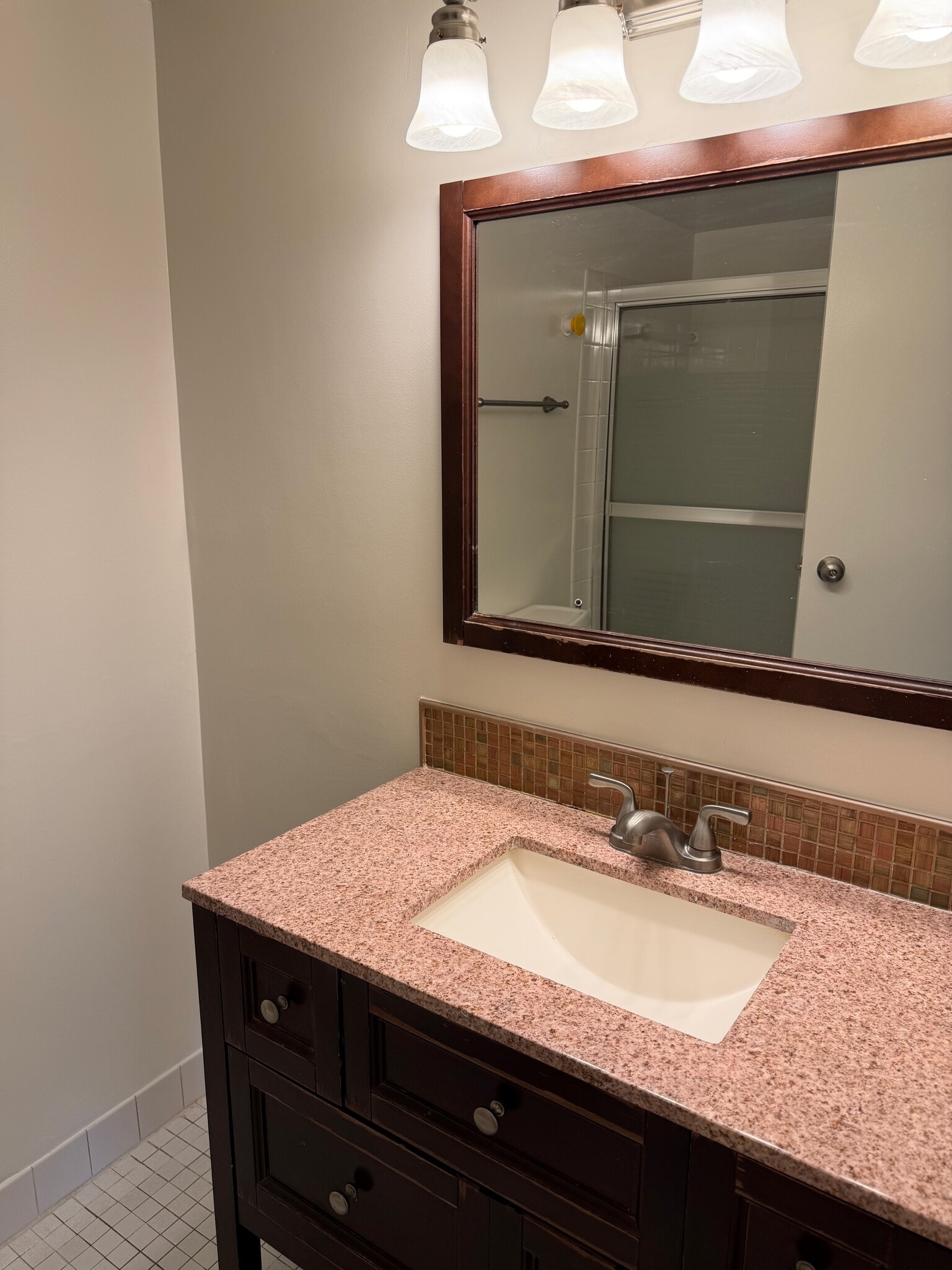 Hallway Bathroom - 7401 Westlake Ter