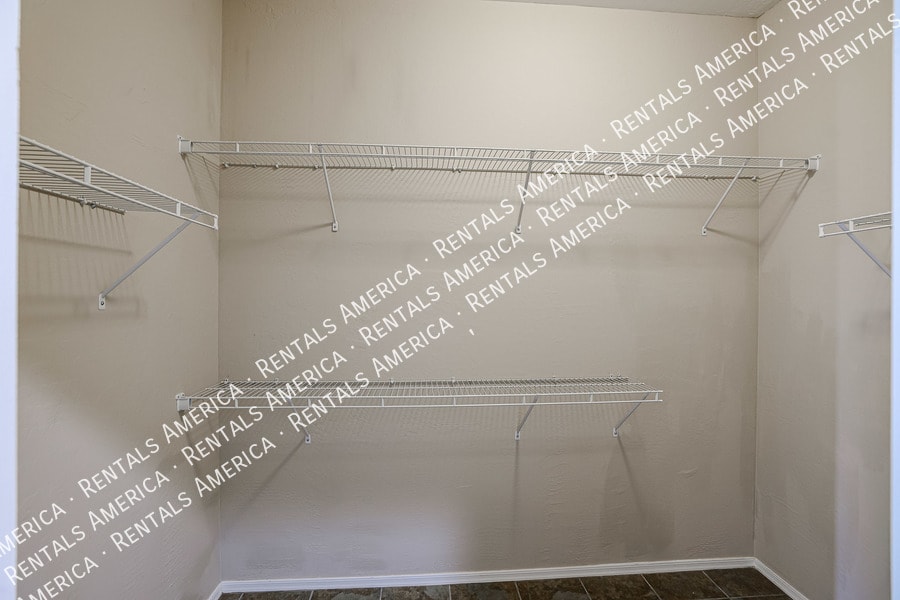 Building Photo - 14575 W Mountain View Blvd