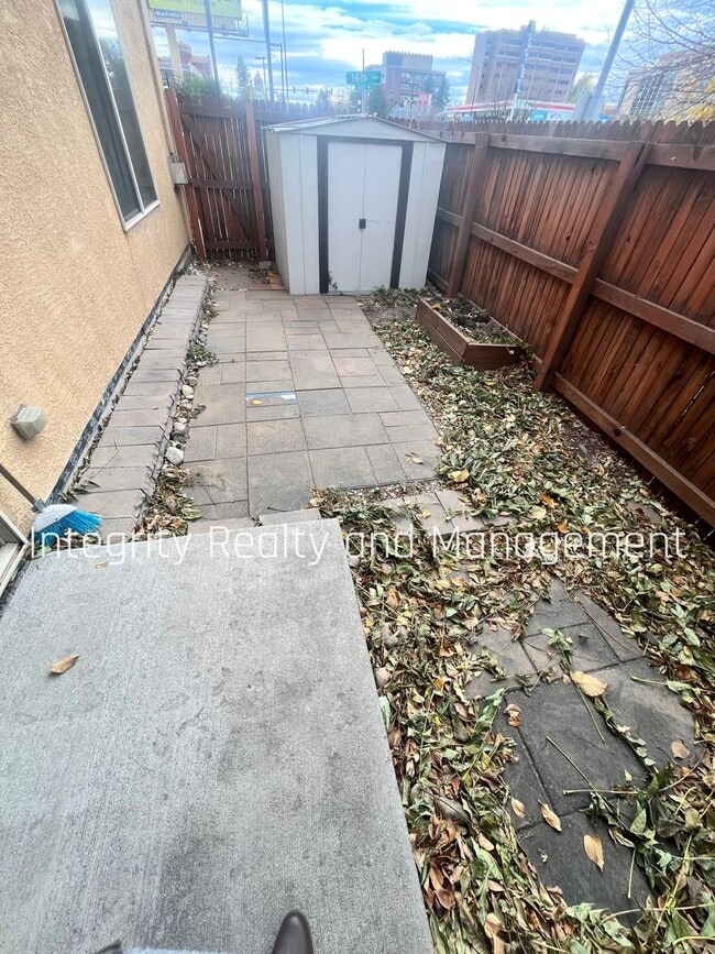 Building Photo - 4001 E 16th Ave