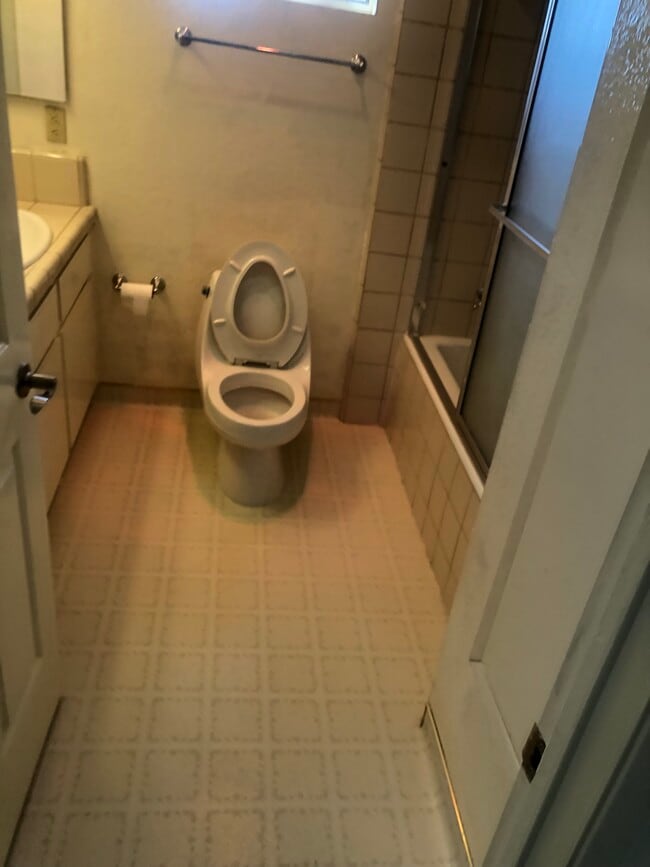Bathroom 2 - 2029 W 182nd St