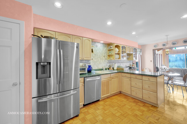 Building Photo - 2344 Appleby Dr