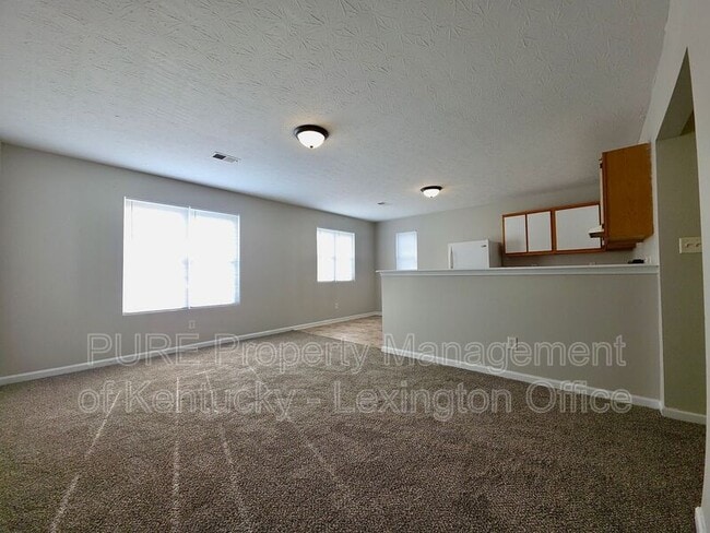 Building Photo - 280 Grinder Ct