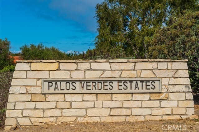 Building Photo - 7307 Lunada Vista