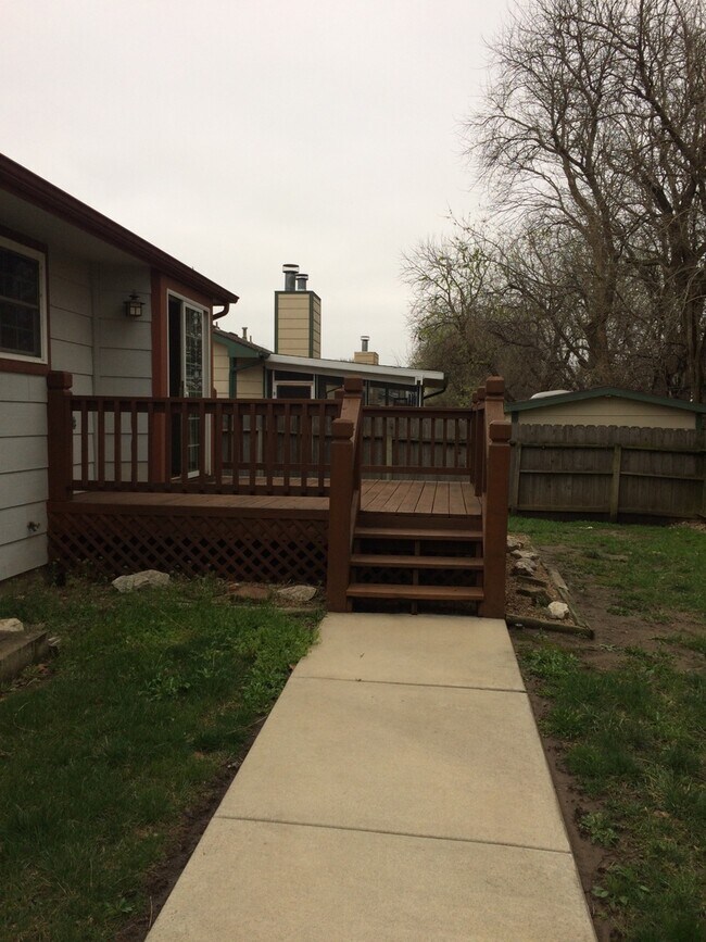 Building Photo - Maize Schools - 3 bedroom home