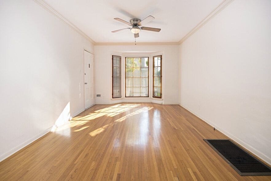 Building Photo - 853 N Citrus Ave