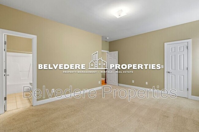 Building Photo - 67 Rhododendron Dr