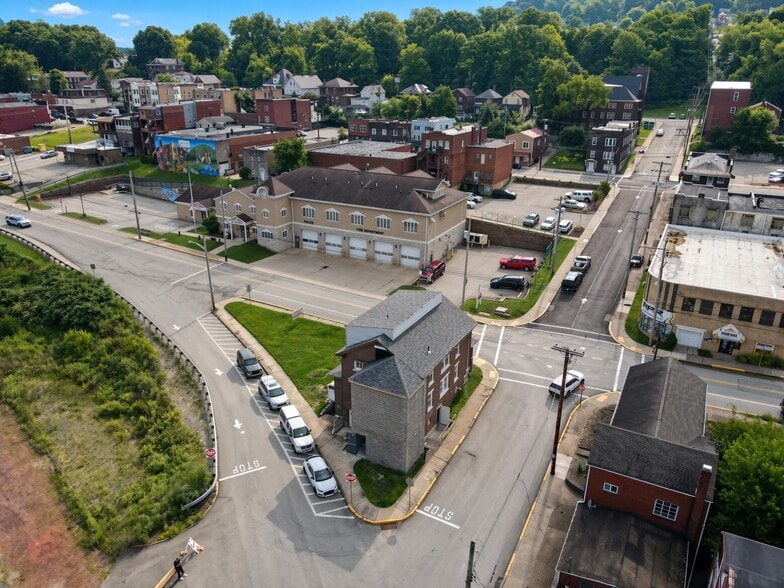 Building Photo - 401 Brinton Ave