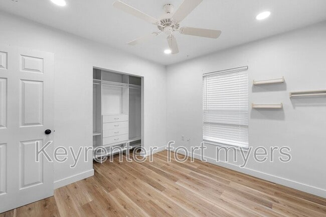 Building Photo - 236 Delray Ave