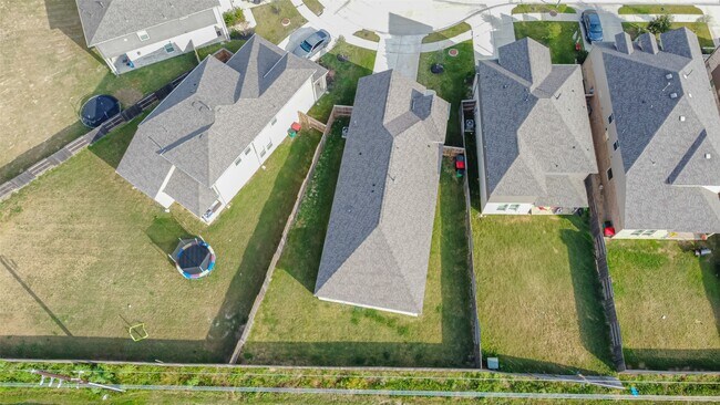 Building Photo - 7431 Sail Hl Dr