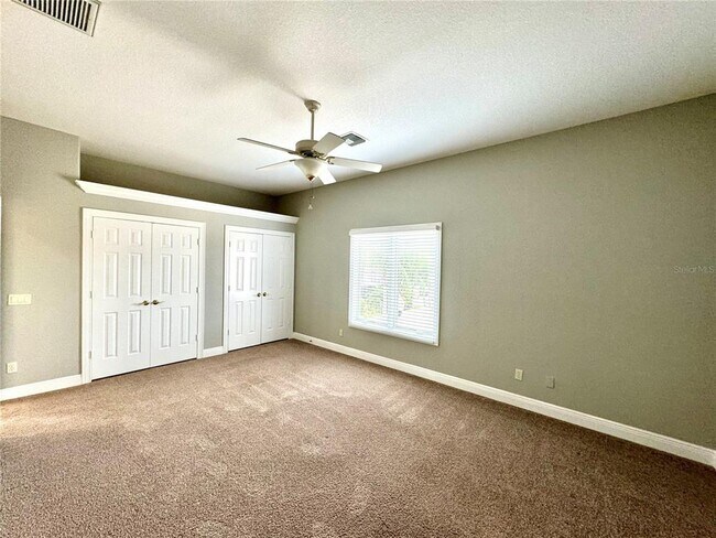 Building Photo - 601 Saxony Blvd