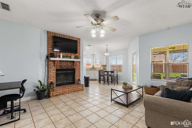Building Photo - 5411 Forest Cove Dr