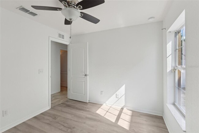 Building Photo - 109 James Cir