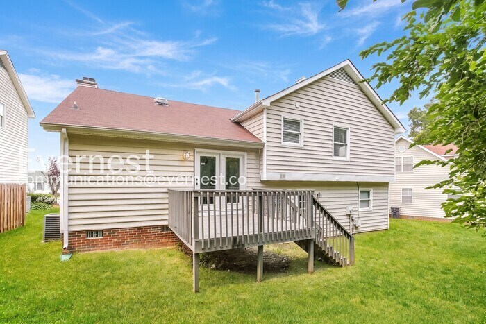 Building Photo - 14 Fieldale Ct
