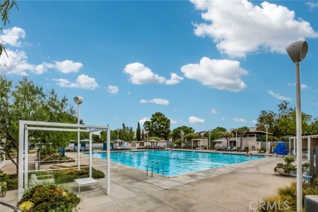 Building Photo - 783 Benchmark