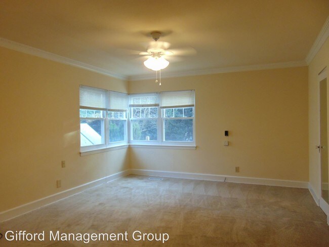 Building Photo - 5 br, 3 bath House - 4116 Gosnold Ave