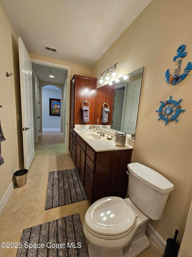 Building Photo - 590 S Banana River Dr