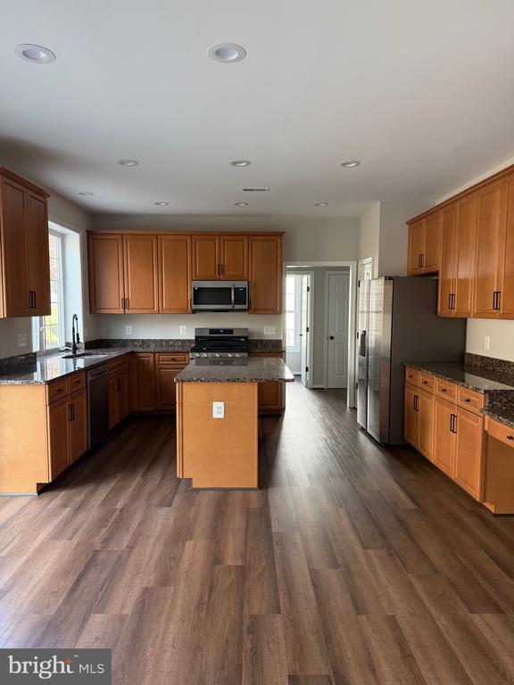 Building Photo - 7625 Movern Ln