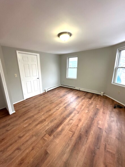 Building Photo - 37-41 Mason Avenue