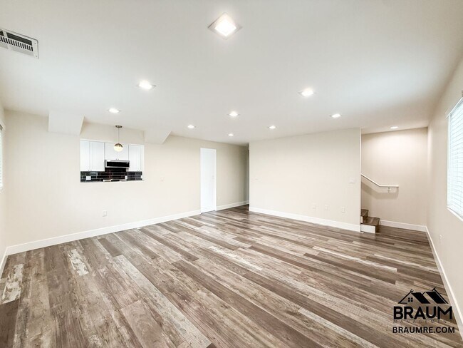 Building Photo - 1622-1624 S. CARMELINA
