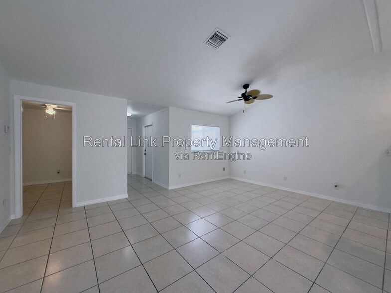 Building Photo - 4867 30th St SW