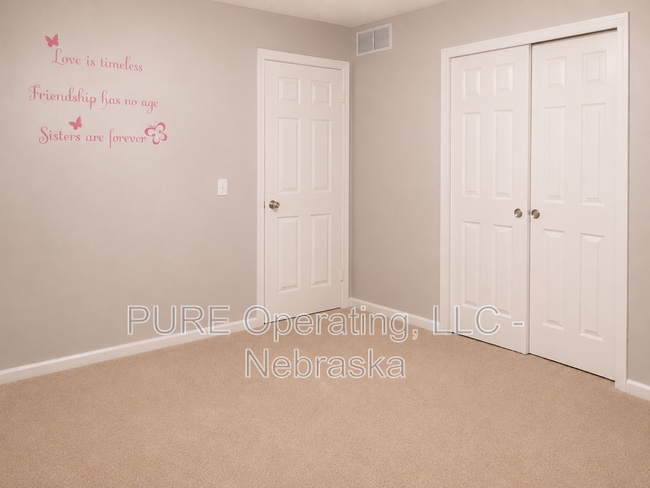 Building Photo - 8464 N 155th St