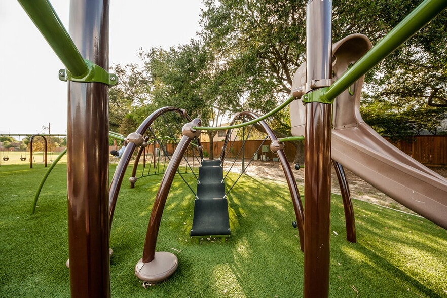 Building Photo - 12214 Flaxen Dr