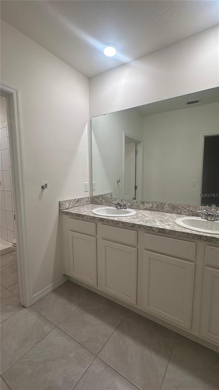 Building Photo - 1422 Yellow Finch Dr