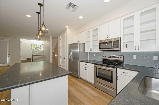 Building Photo - 4236 N 27th St