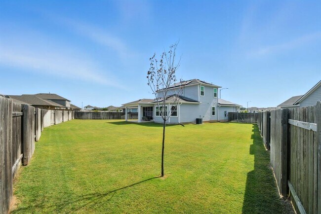 Building Photo - 410 Watercourse Wy