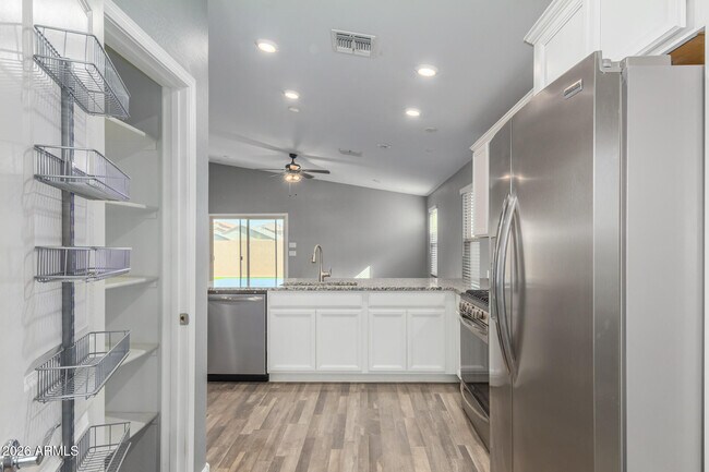 Building Photo - 12450 W Myrtle Ct