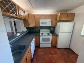 Building Photo - 3399 Foxcroft Rd