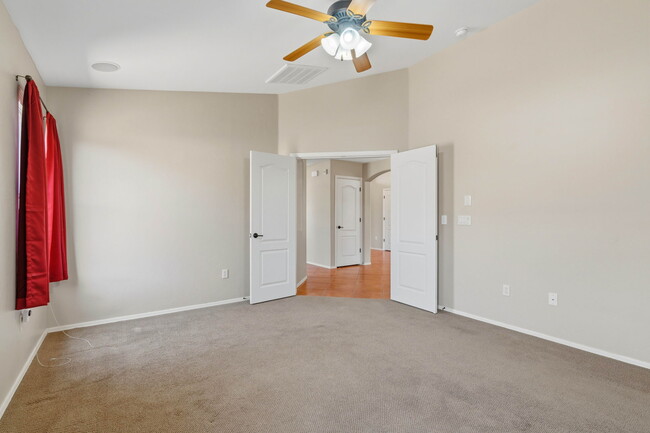 Building Photo - 39116 Quick Trot Dr