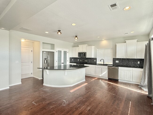 Primary Photo - 3403 Yellowwood Ln