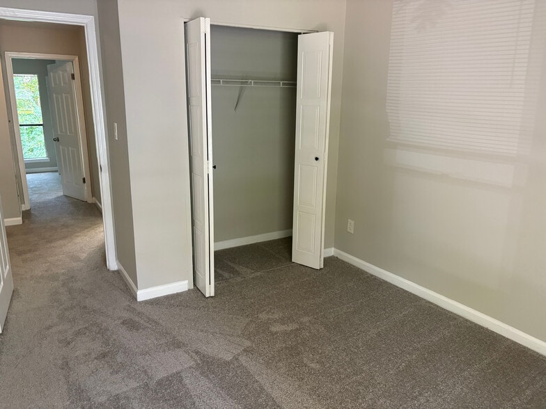 Building Photo - Room in Townhome on Winterbrook Ct NW
