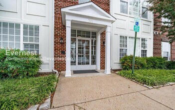 Building Photo - 701 Cobblestone Blvd