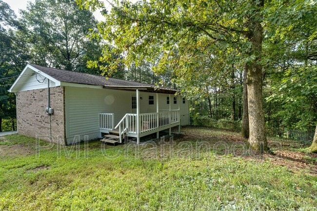 Building Photo - 876 Childress Hollow Rd