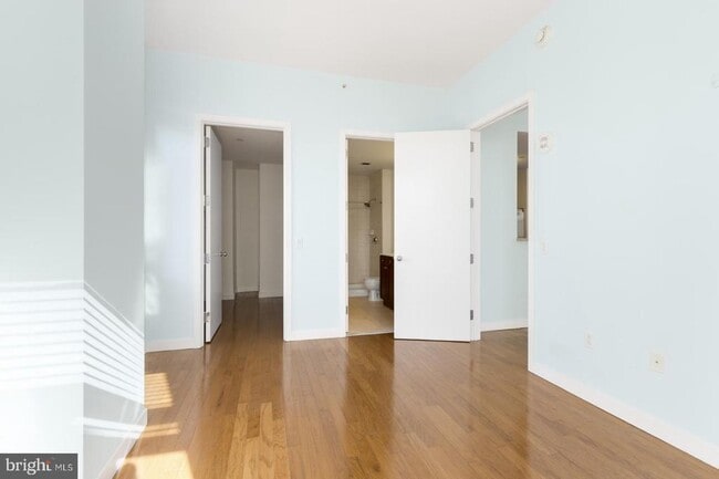 Building Photo - 1900 Hamilton St