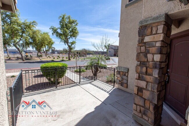 Building Photo - 2218 N 77th Dr