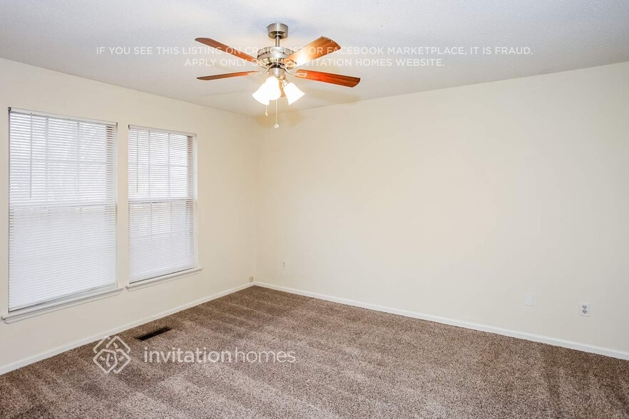 Building Photo - 9411 White Cedar Ct