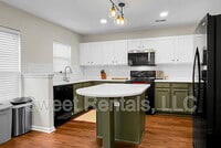 Building Photo - 124 Larkspur Dr